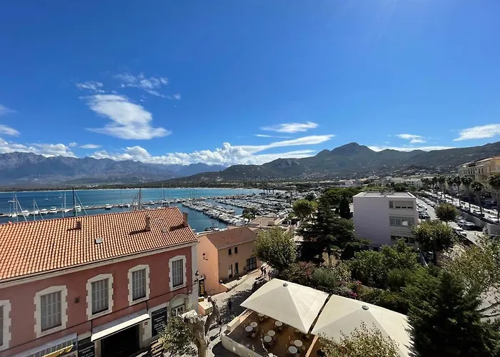 Calvi T2 Climatise, Wifi, Centre-Ville, A Proximite Plage, Commerces, Taxi & Gare, Vue Plage & Montagne